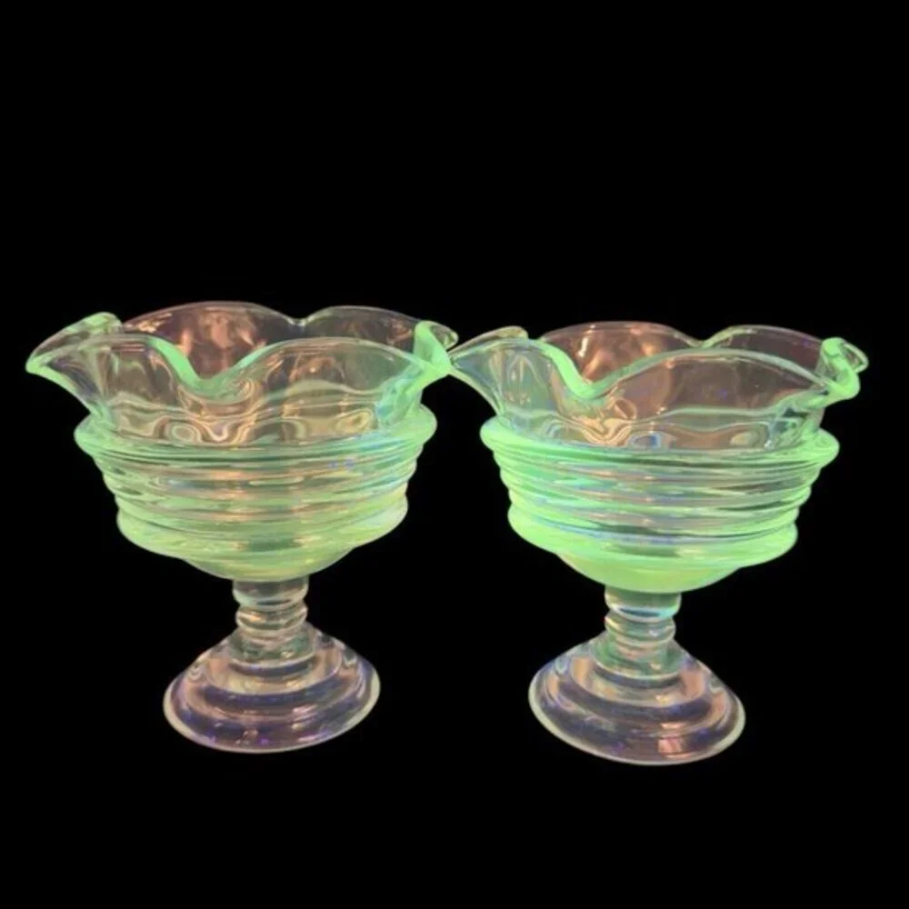 PartyLite Sundae Pillar Candle Holder Votive Cups Clear Manganese 365nm UV Set 2